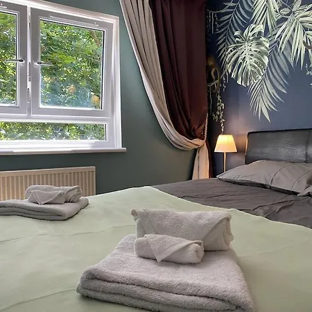 The May Flower Apartment London Exterior photo